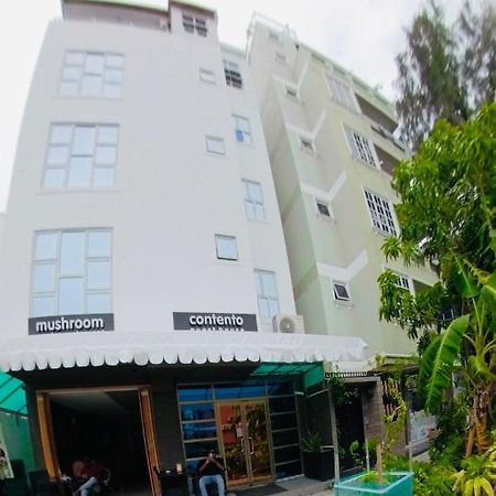 Contento Retreat Hulhumale Esterno foto