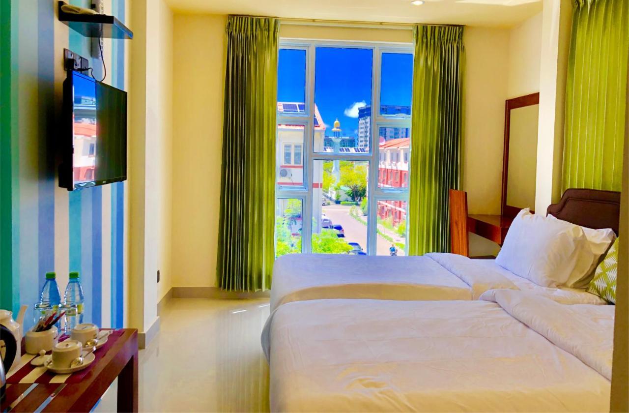 Contento Retreat Hulhumale Esterno foto