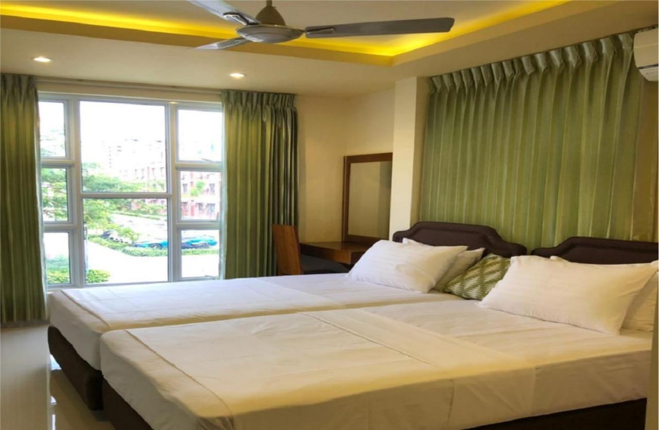 Contento Retreat Hulhumale Esterno foto